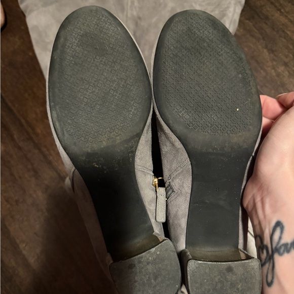 Tory Burch Laila 45mm Over The Knee Boot Stretch Suede Carbon - Picture 10 of 11